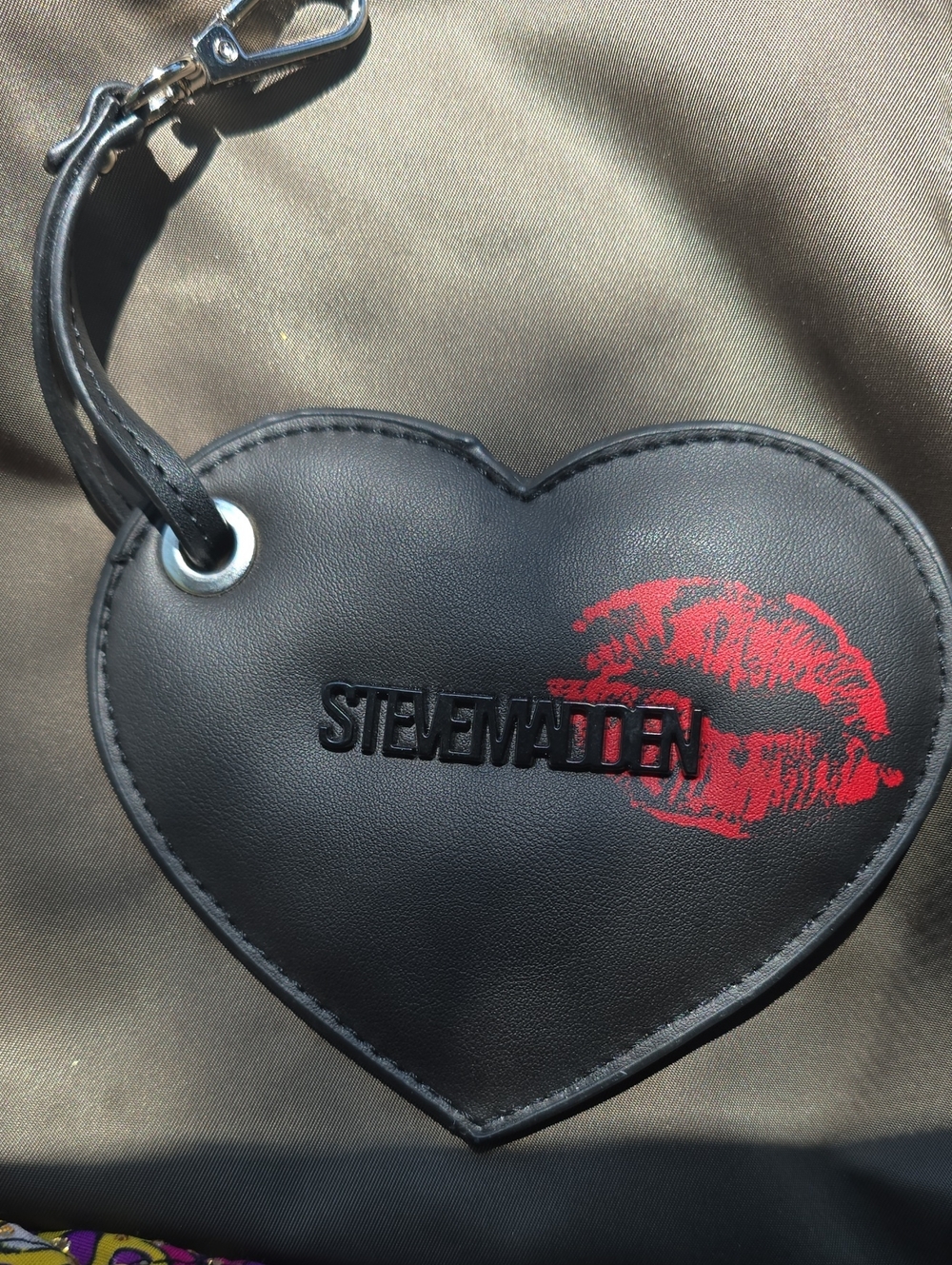 Steve Madden Black Heart Mini Bag Charm with Red Lip Print
